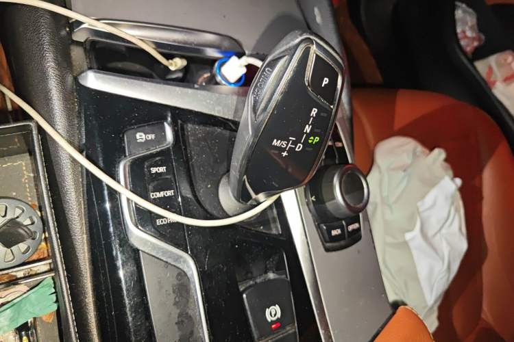 Used BMW 5 Series  Gear Lever