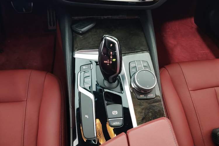 Used BMW 5 Series 2018 Facelifted 530Li xDrive M Sport Package Gear Lever