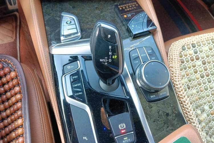 Used BMW 5 Series 2018 530Li Leading Model M Sport Package Gear Lever