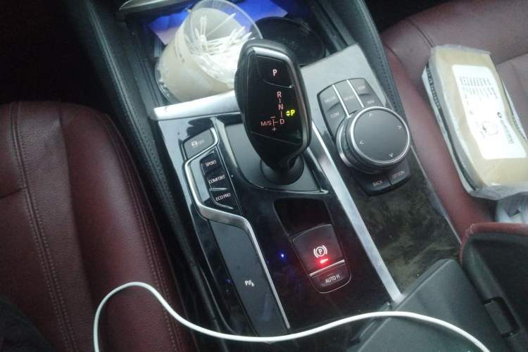 Used BMW 5 Series 2018 Restyled 530Li Leading Edition M Sport Package Gear Lever