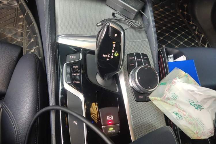 Used BMW 5 Series 2018 525Li M Sport Package Gear Lever