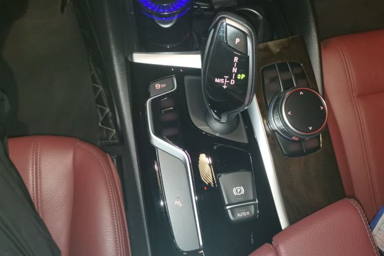 Used BMW 5 Series 2018 528Li Launch Special Edition Gear Lever