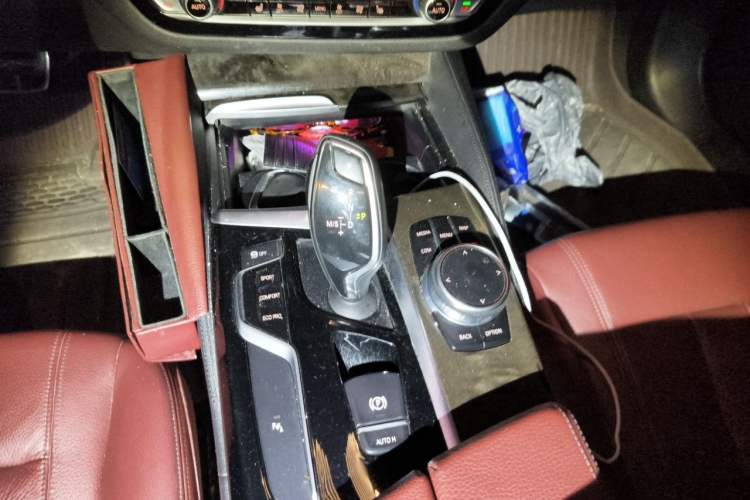 Used BMW 5 Series 2018 Restyled 530Li Leading Edition M Sport Package Gear Lever