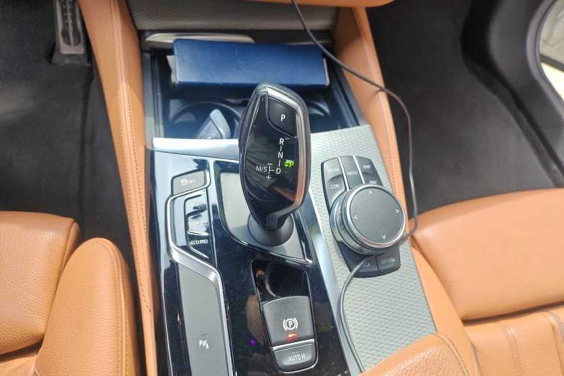 Used BMW 5 Series 2018 525i M Sport Package Gear Lever