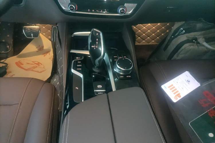 Used BMW 5 Series 2018 525Li M Sport Package Gear Lever