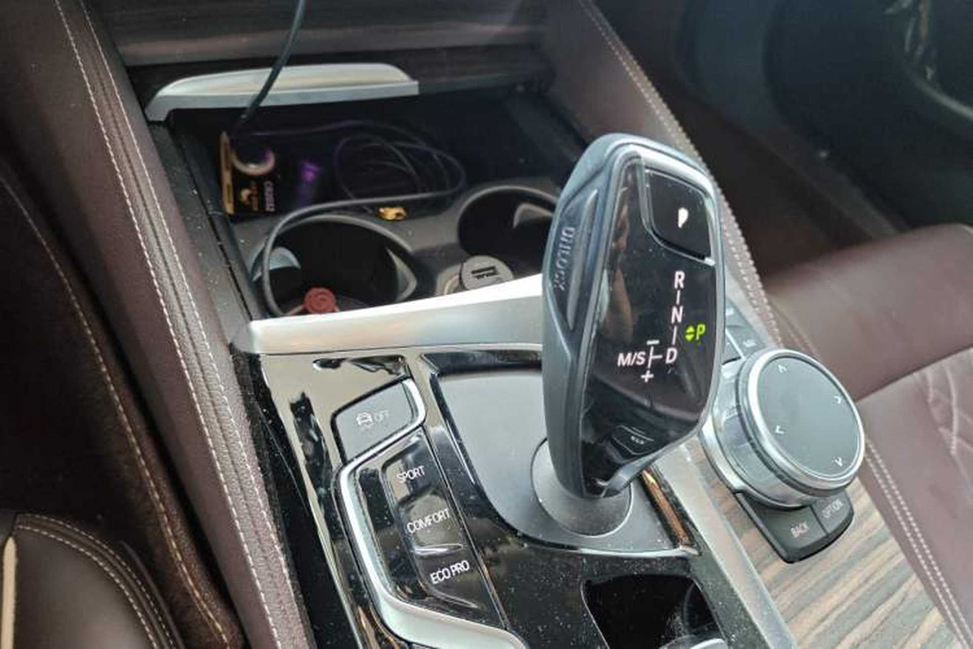 Used BMW 5 Series 2018 Facelifted 530Li Luxury Edition Premium Package Gear Lever