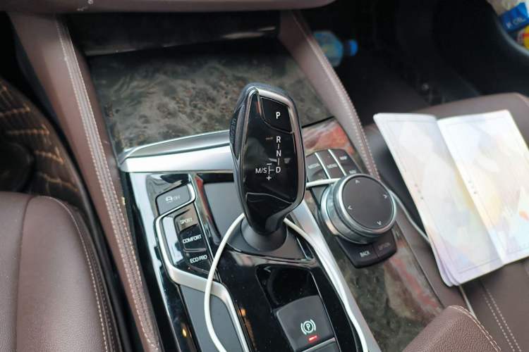 Used BMW 5 Series 2018 525Li Luxury Package Gear Lever