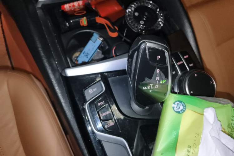 Used BMW 5 Series 2018 528Li Launch Special Edition Gear Lever