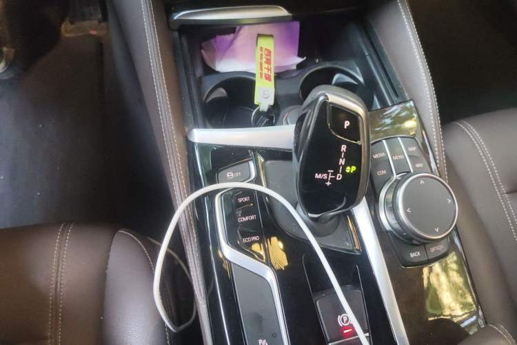 Used BMW 5 Series 2018 525Li Luxury Package Gear Lever