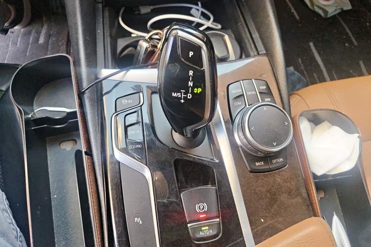 Used BMW 5 Series 2018 528Li Launch Special Edition Gear Lever