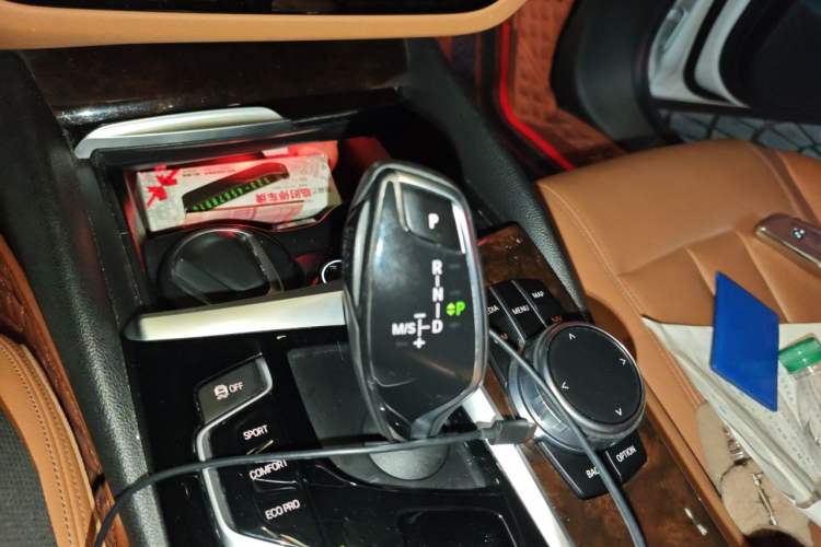 Used BMW 5 Series 2018 528Li Launch Special Edition Gear Lever
