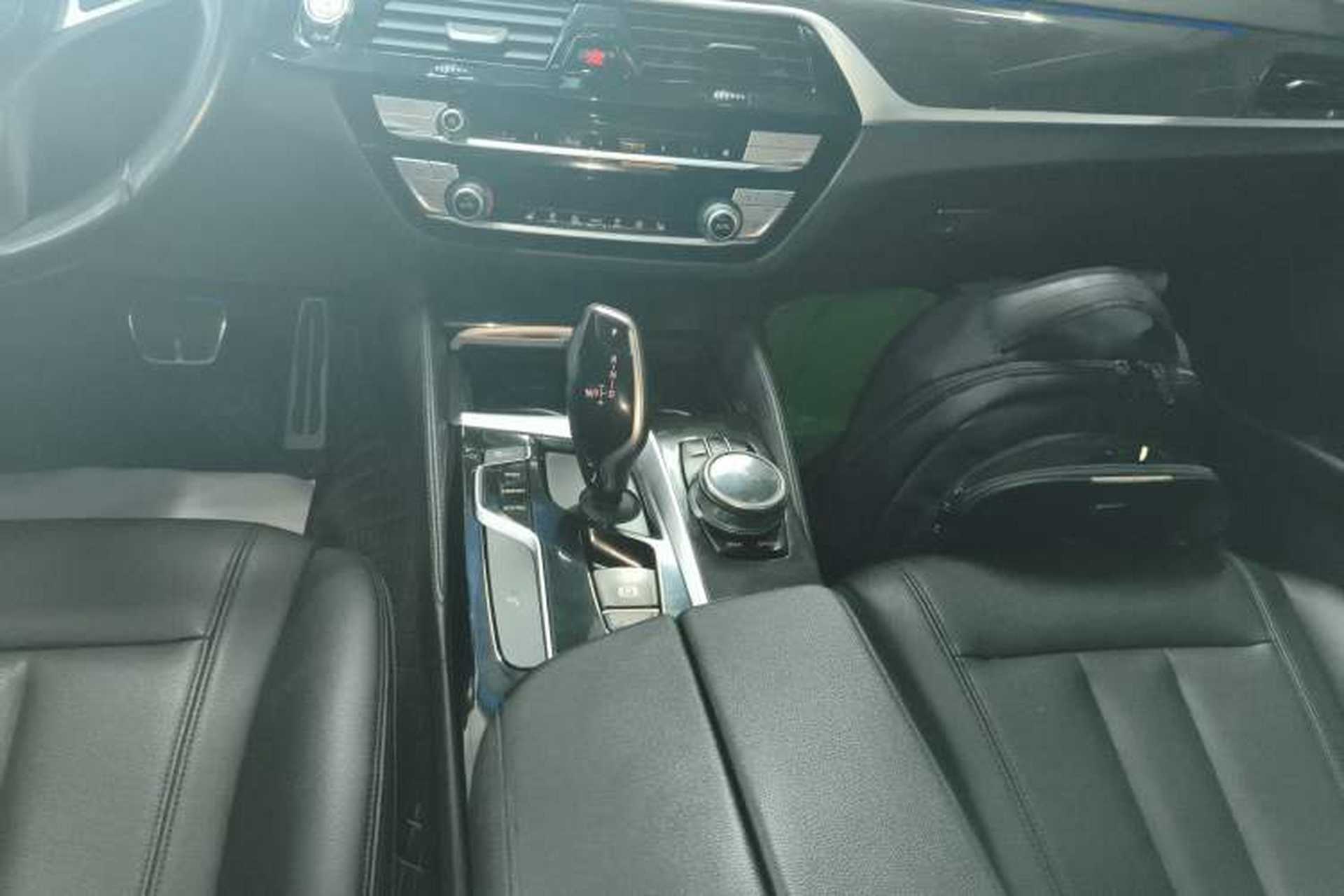 Used BMW 5 Series 2018 525Li M Sport Package Gear Lever