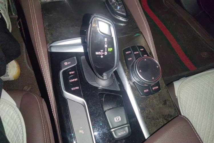 Used BMW 5 Series 2018 525Li M Sport Package Gear Lever