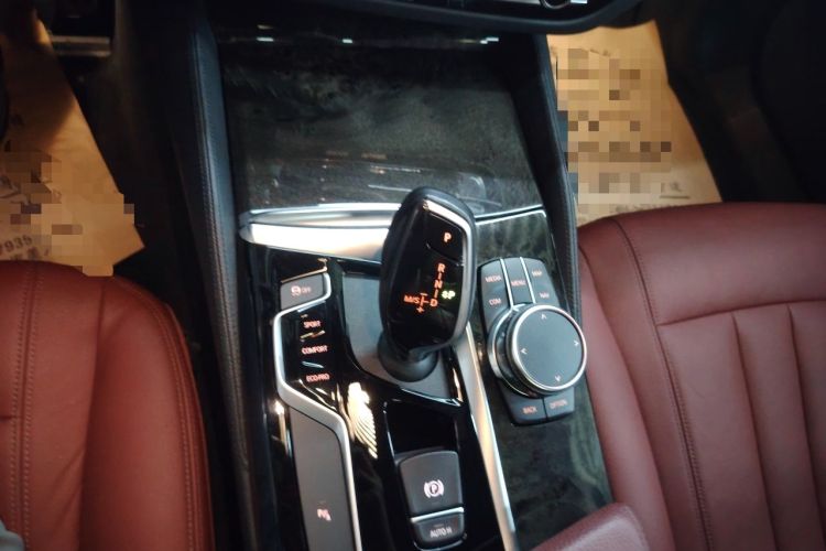 Used BMW 5 Series 2018 Restyled 530Li Leading Edition M Sport Package Gear Lever