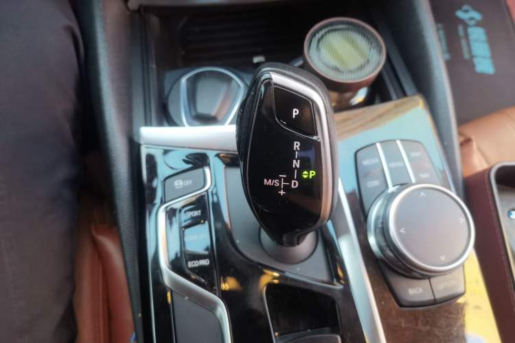 Used BMW 5 Series 2018 528Li Launch Special Edition Gear Lever