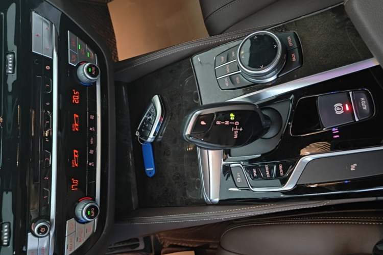 Used BMW 5 Series 2018 525Li M Sport Package Gear Lever