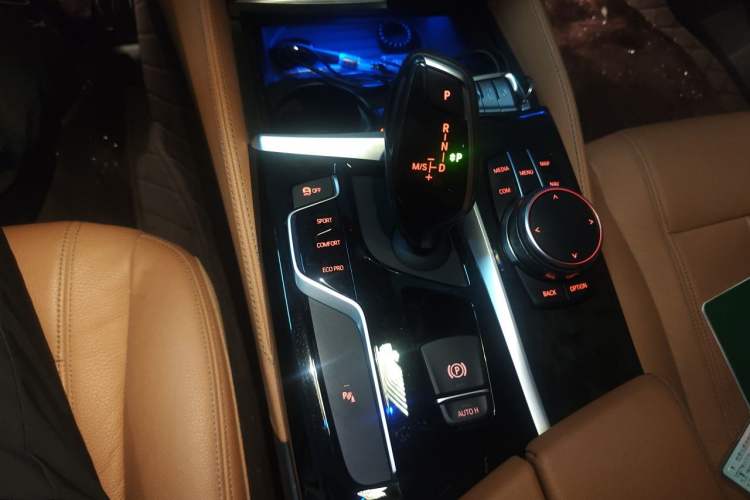 Used BMW 5 Series 2018 530Li xDrive M Sport Package Gear Lever