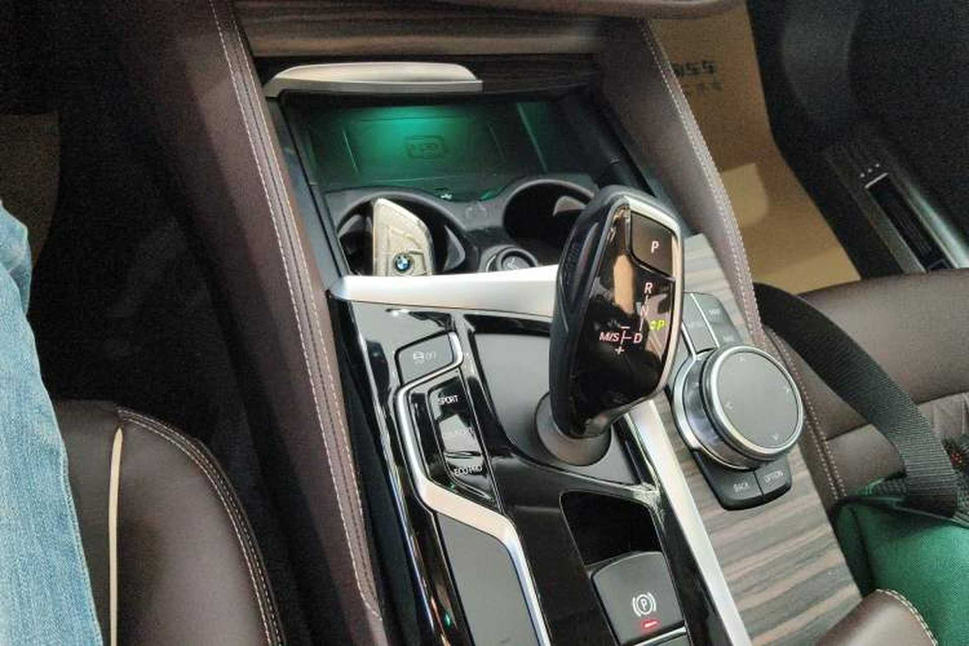 Used BMW 5 Series 2018 Revised Version 530Li Leading Edition Luxury Package Gear Lever