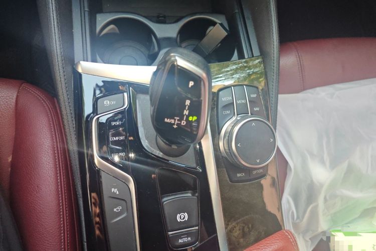 Used BMW 5 Series 2018 Facelifted 530Li xDrive M Sport Package Gear Lever