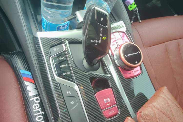 Used BMW 5 Series 2018 Restyled 530Li Luxury Edition M Sport Package Gear Lever