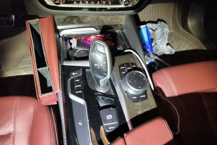 Used BMW 5 Series 2018 Restyled 530Li Leading Edition M Sport Package Gear Lever