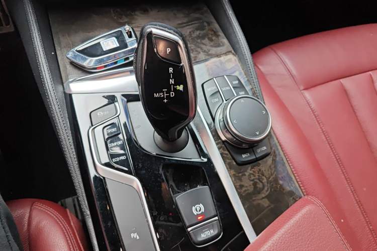 Used BMW 5 Series 2018 530Li xDrive M Sport Package Gear Lever