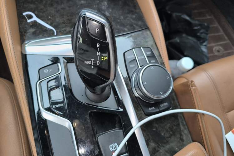 Used BMW 5 Series 2018 Restyled 530Li Leading Edition M Sport Package Gear Lever