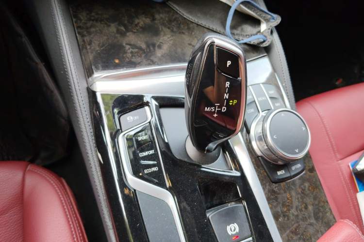 Used BMW 5 Series 2018 530Li Leading Model M Sport Package Gear Lever