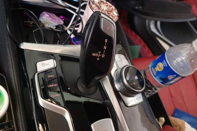 Used BMW 5 Series 2018 525Li Luxury Package Gear Lever