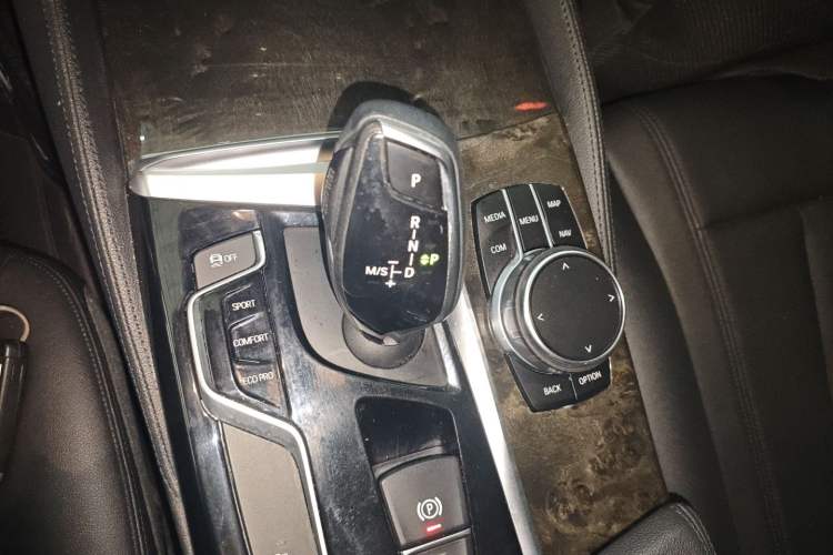 Used BMW 5 Series 2018 525Li M Sport Package Gear Lever