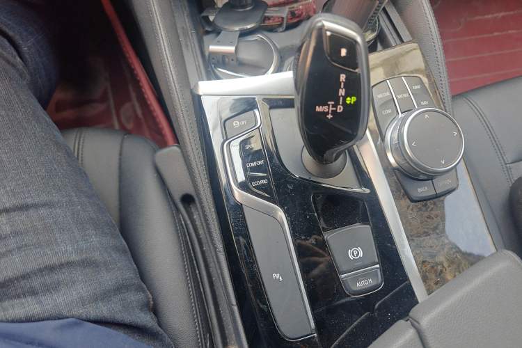 Used BMW 5 Series 2018 525Li M Sport Package Gear Lever