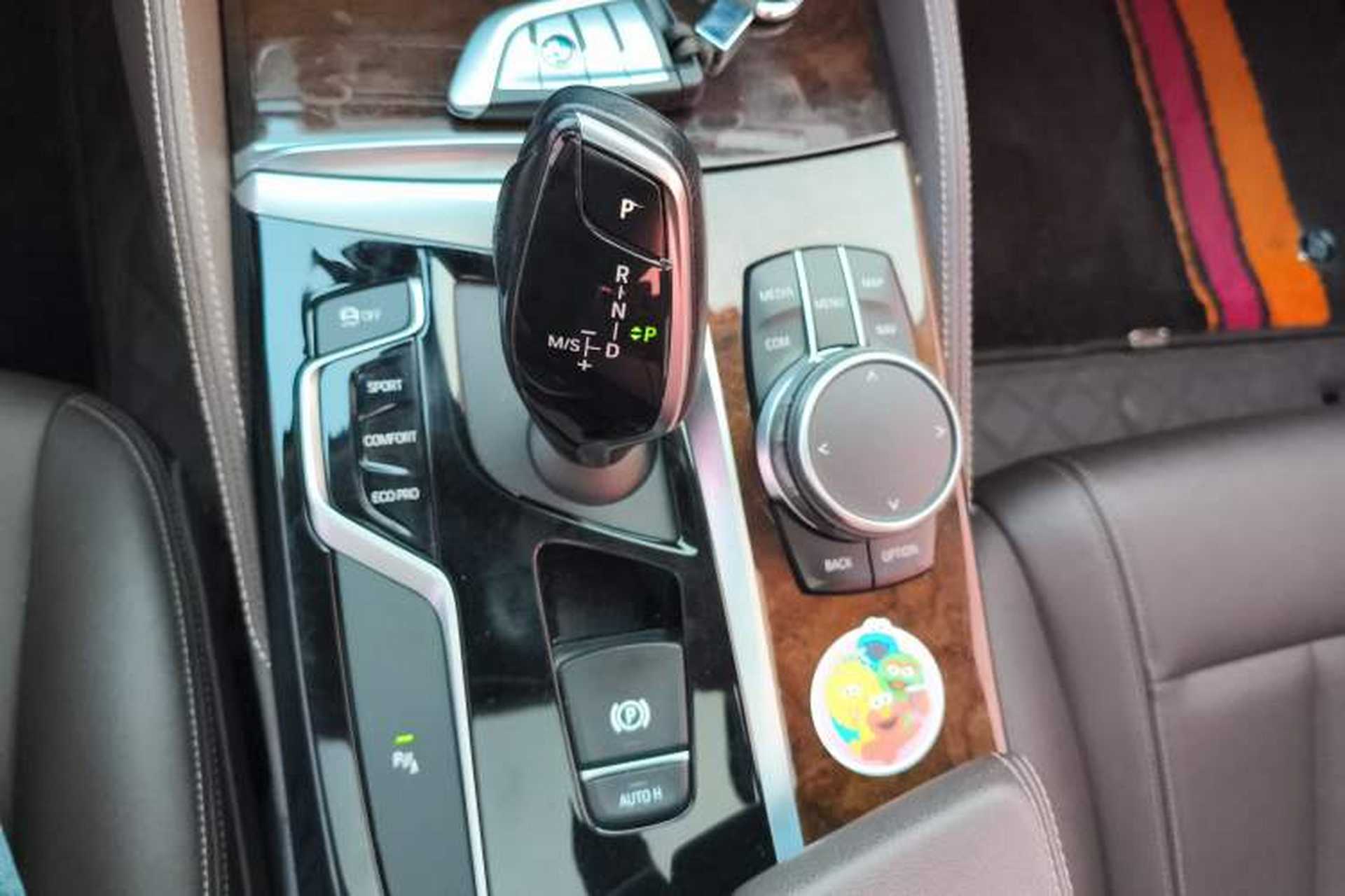 Used BMW 5 Series 2018 525Li Luxury Package Gear Lever