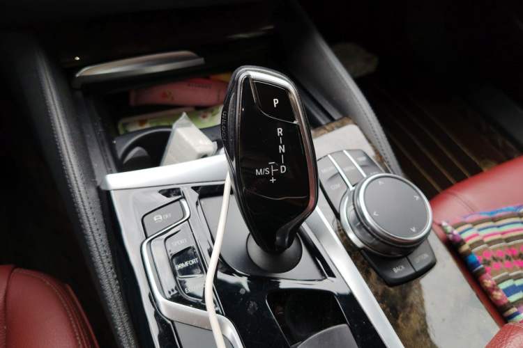 Used BMW 5 Series 2018 Restyled 530Li Leading Edition M Sport Package Gear Lever