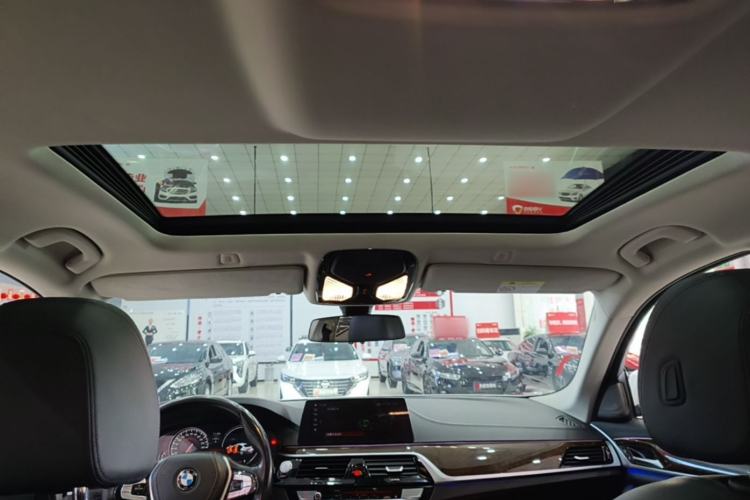 Used BMW 5 Series 2018 525Li Luxury Package Headliner