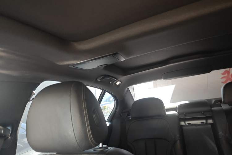 Used BMW 5 Series 2018 Facelifted 530Li xDrive M Sport Package Headliner