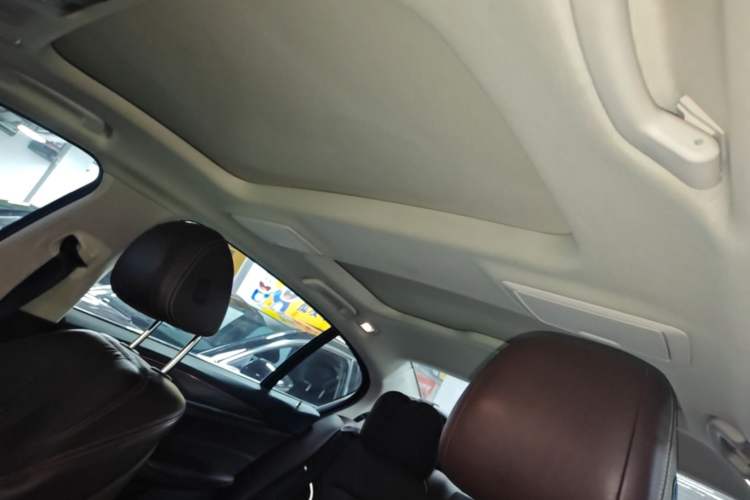 Used BMW 5 Series 2018 530Li Leading Edition Luxury Package Headliner
