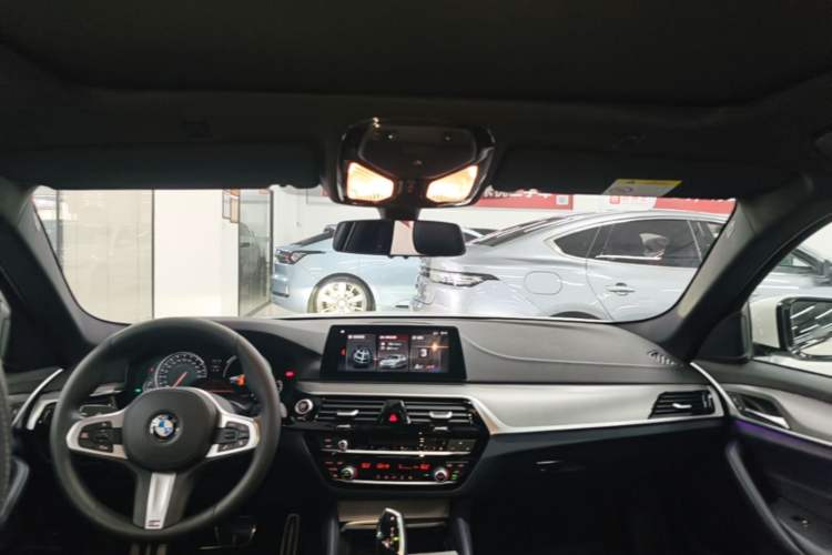 Used BMW 5 Series 2018 525i M Sport Package Headliner