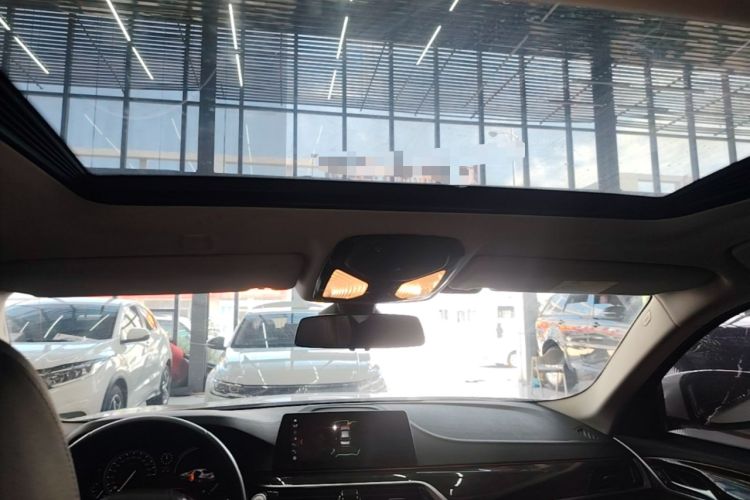 Used BMW 5 Series 2018 525Li Luxury Package Headliner