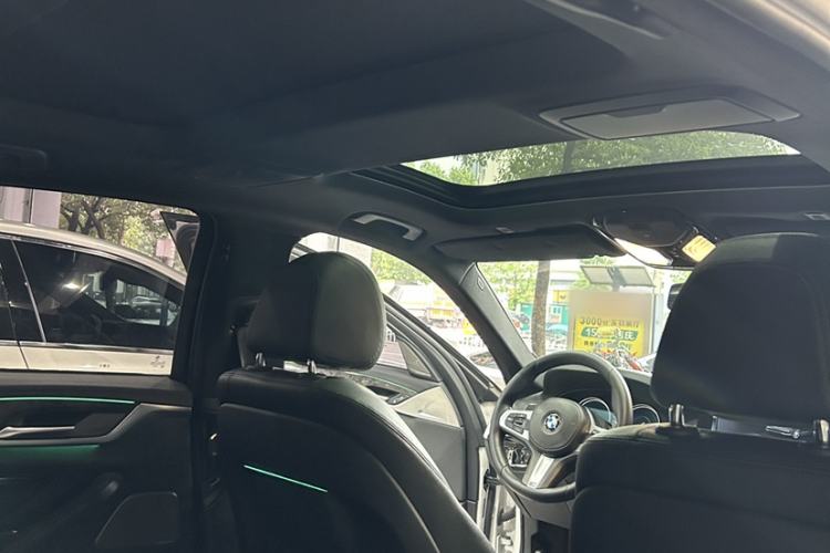 Used BMW 5 Series 2018 530Li Luxury Edition M Sport Package Headliner