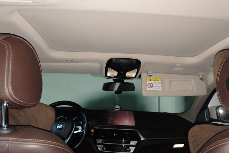 Used BMW 5 Series 2018 Facelifted 530Li Luxury Edition Premium Package Headliner