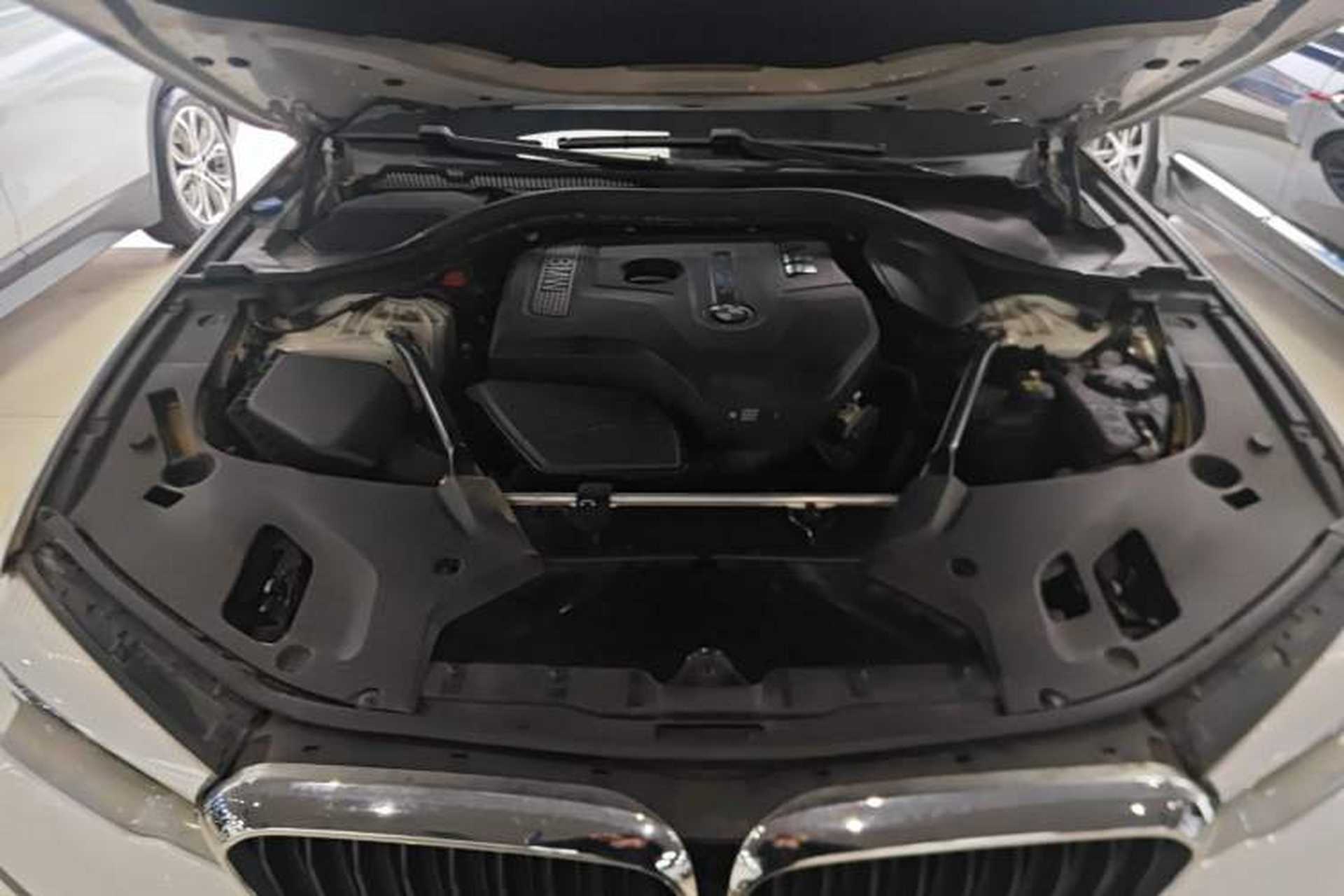 Used BMW 5 Series 2018 525i M Sport Package Headliner