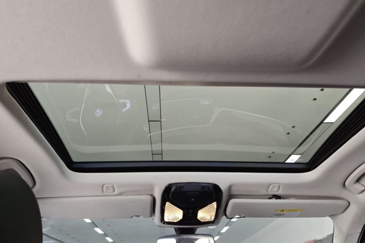 Used BMW 5 Series 2018 525Li Luxury Package Headliner