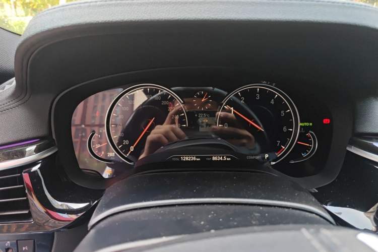 Used BMW 5 Series 2018 525Li M Sport Package Instrument Cluster