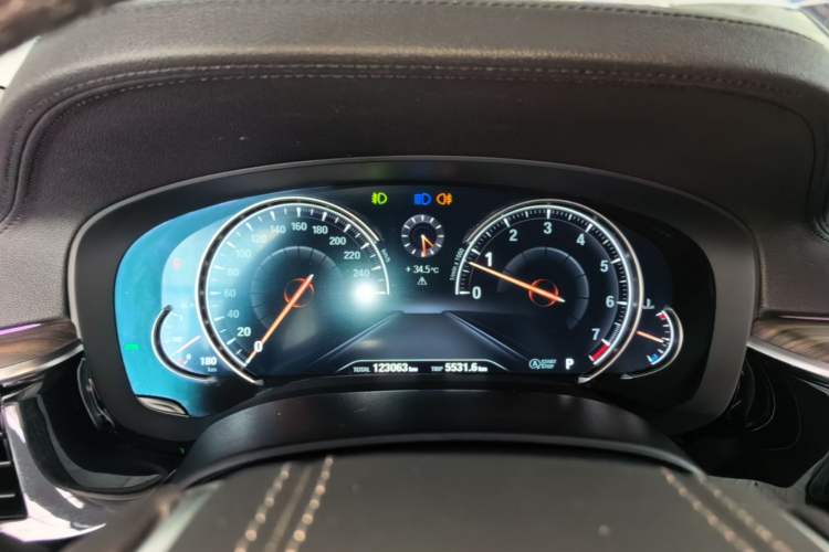 Used BMW 5 Series 2018 Revised Version 530Li Leading Edition Luxury Package Instrument Cluster