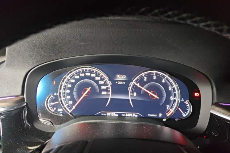 Used BMW 5 Series 2018 530Li Leading Edition Luxury Package Instrument Cluster
