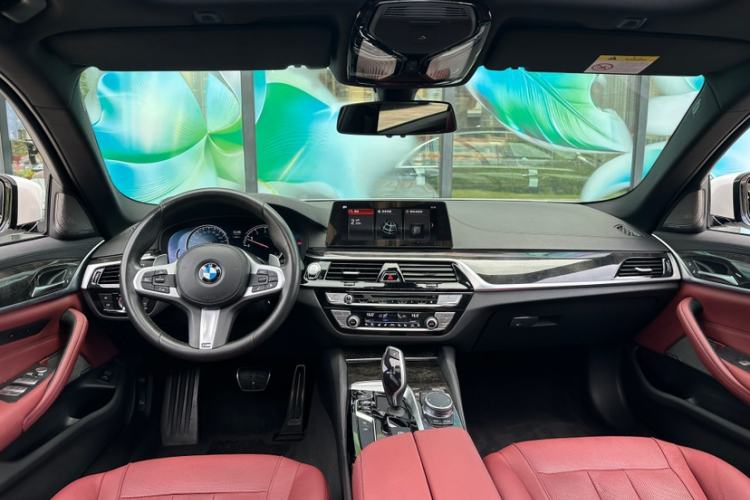 Used BMW 5 Series 2018 Restyled 530Li Luxury Edition M Sport Package Interior 1