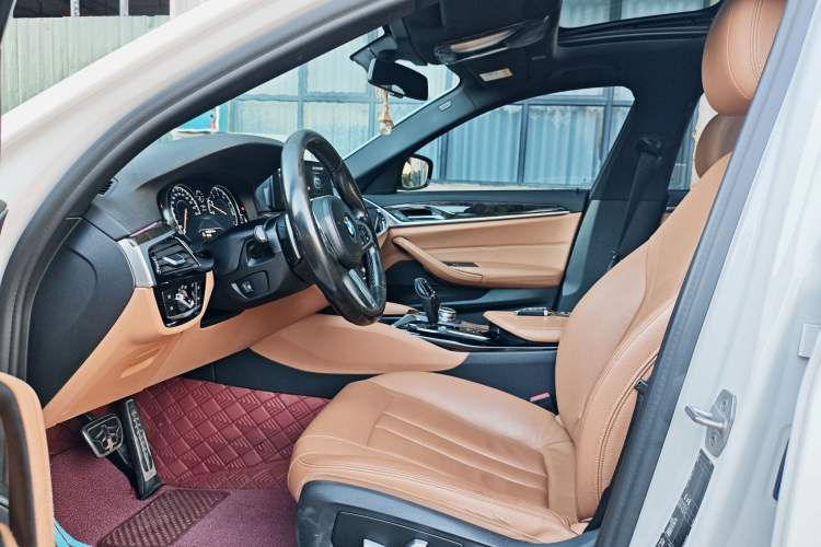 Used BMW 5 Series 2018 530Li xDrive M Sport Package Interior 1