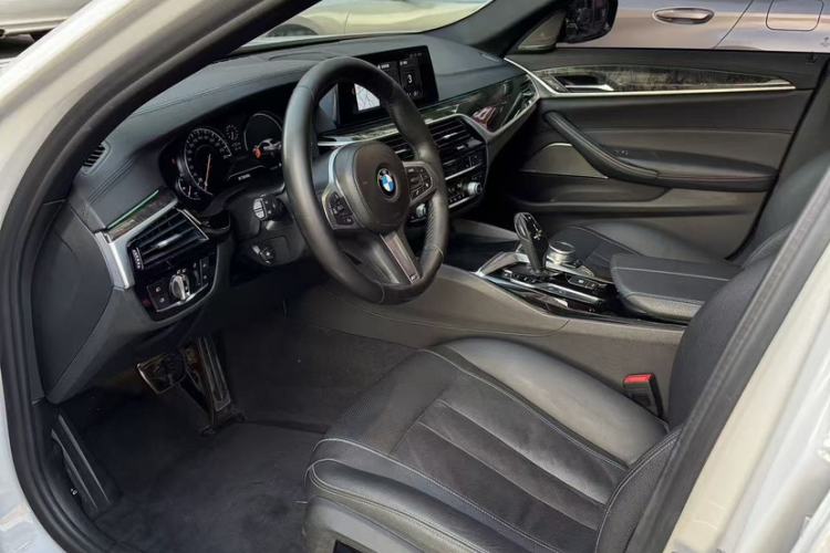 Used BMW 5 Series 2018 530Li Luxury Edition M Sport Package Interior 1