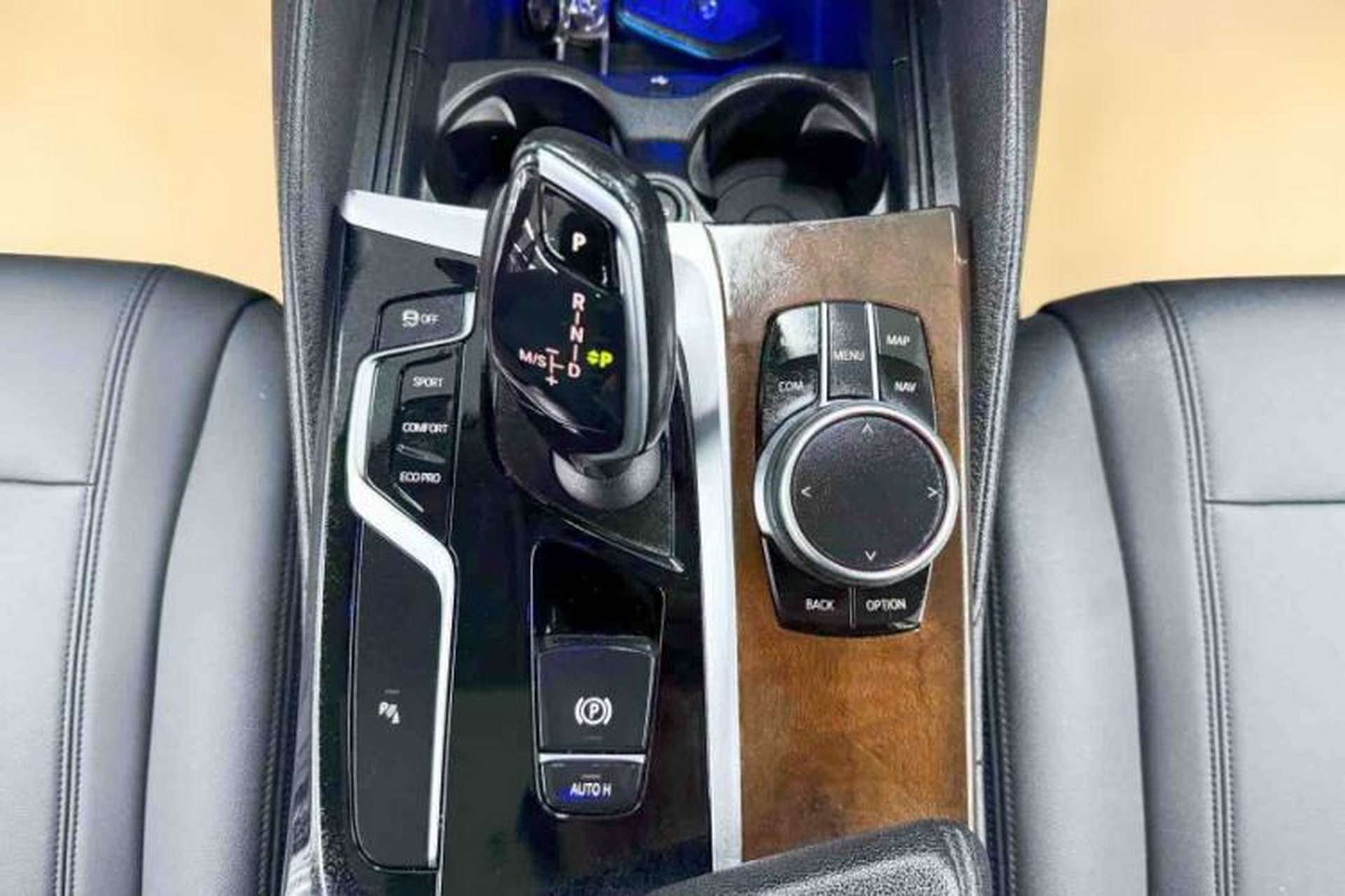 Used BMW 5 Series 2018 525Li Luxury Package Interior 11