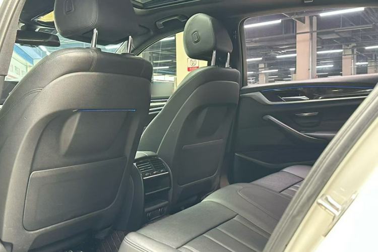 Used BMW 5 Series 2018 525Li M Sport Package Interior 2
